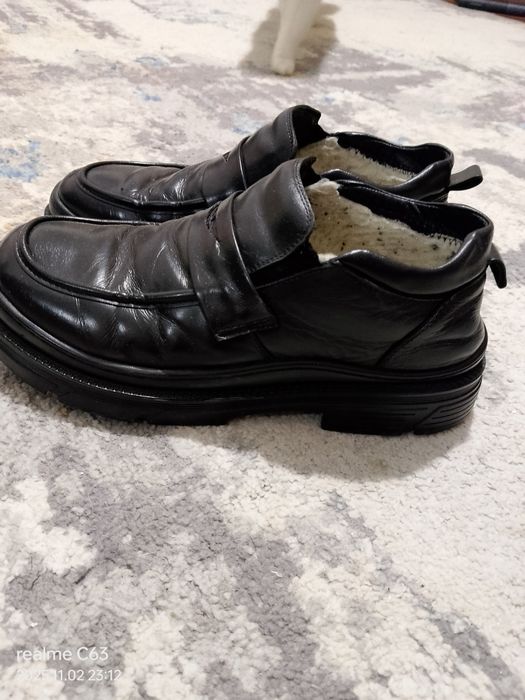 Срочно продам мужская обувь зима