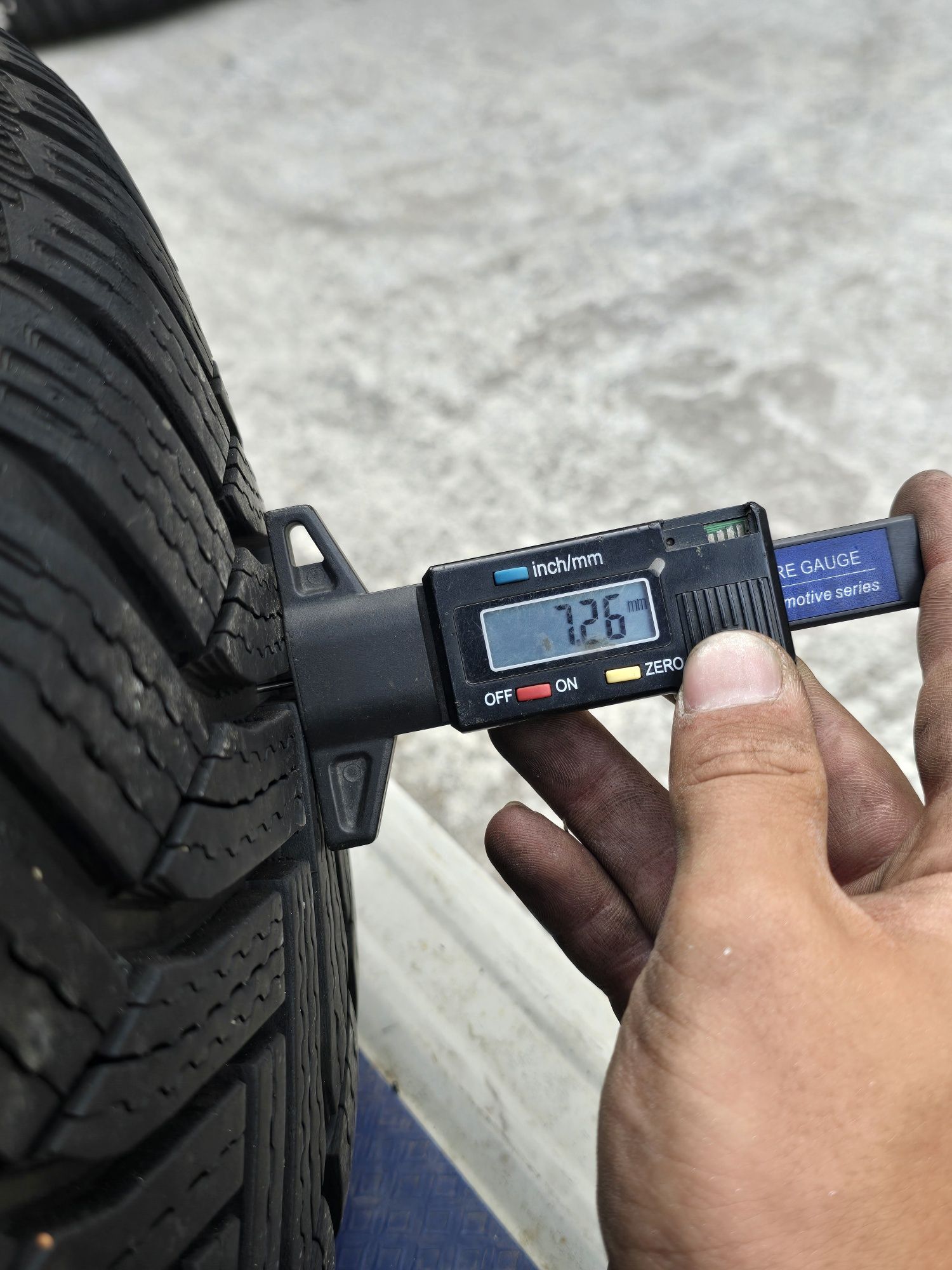 4 Броя 205/45/16 Michelin 2x7,2mm 2x6,8mm