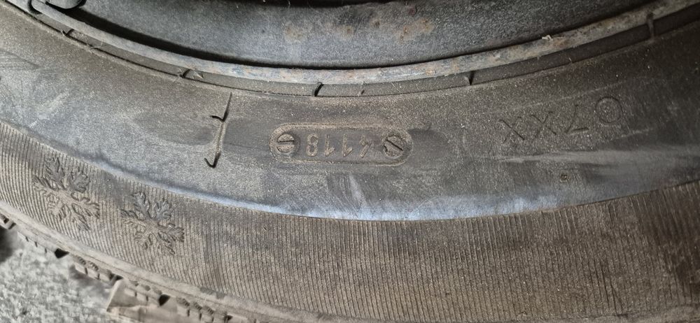 Продавам гуми с джанти 185/65/15, 5х100