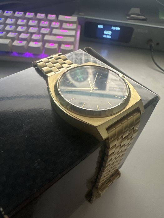 Nixon Gold baterie noua