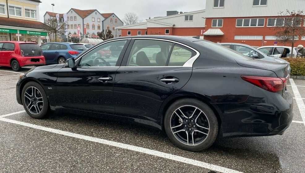 Infiniti  Q50 Bi-turbo  –  само на части Инфинити Кю 50 Ви-турбо
