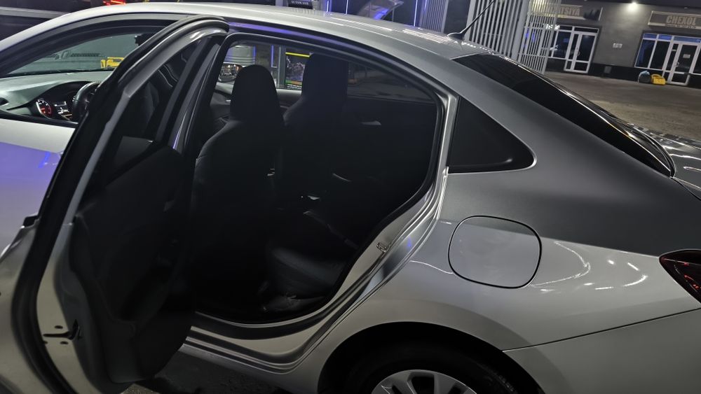 Продам ONIX LT свою