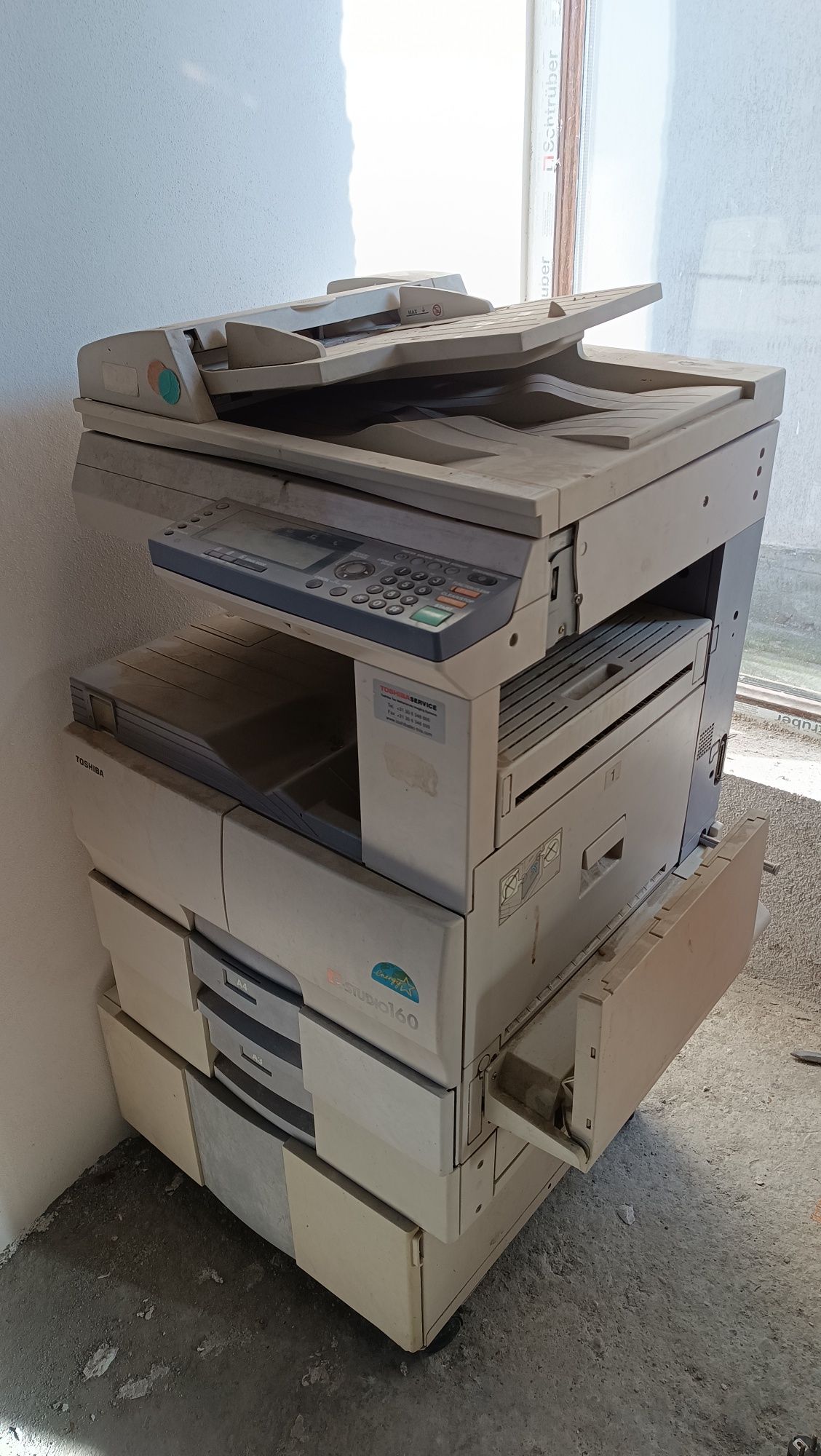 Vând xerox e studio 160