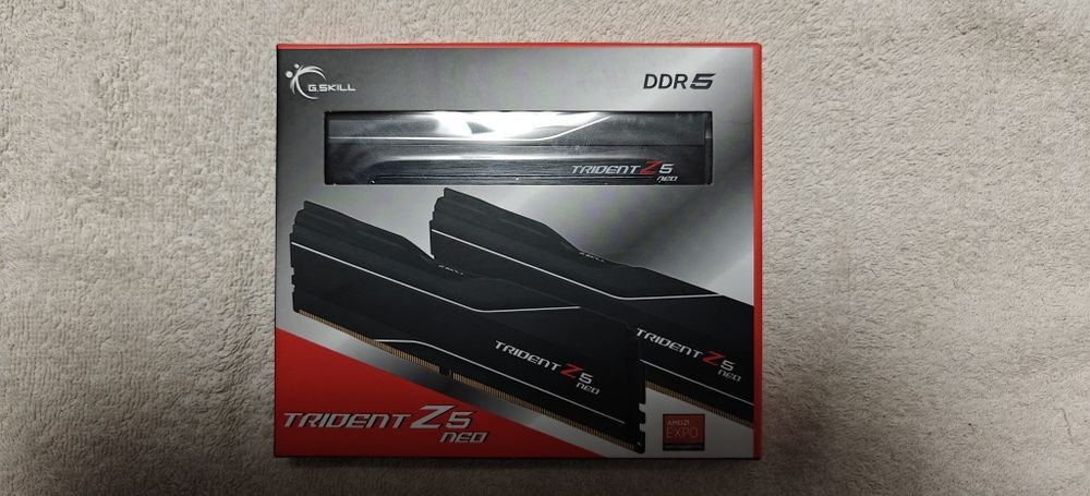 Memorie RAM DDR5-6000 32GB CL30 G.SKILL Trident Z5 Neo