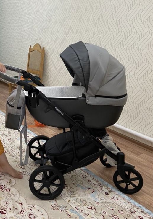 Продаю универсальную коляску Pituso Confort 2 в 1