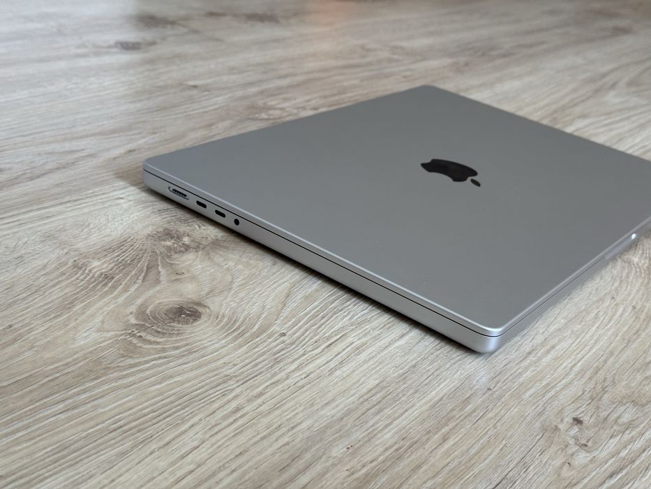 Чисто Нов Macbook Pro 16’ M4 Max/36GB Ram/1TB SSD/Гаранция — миниатюра 7