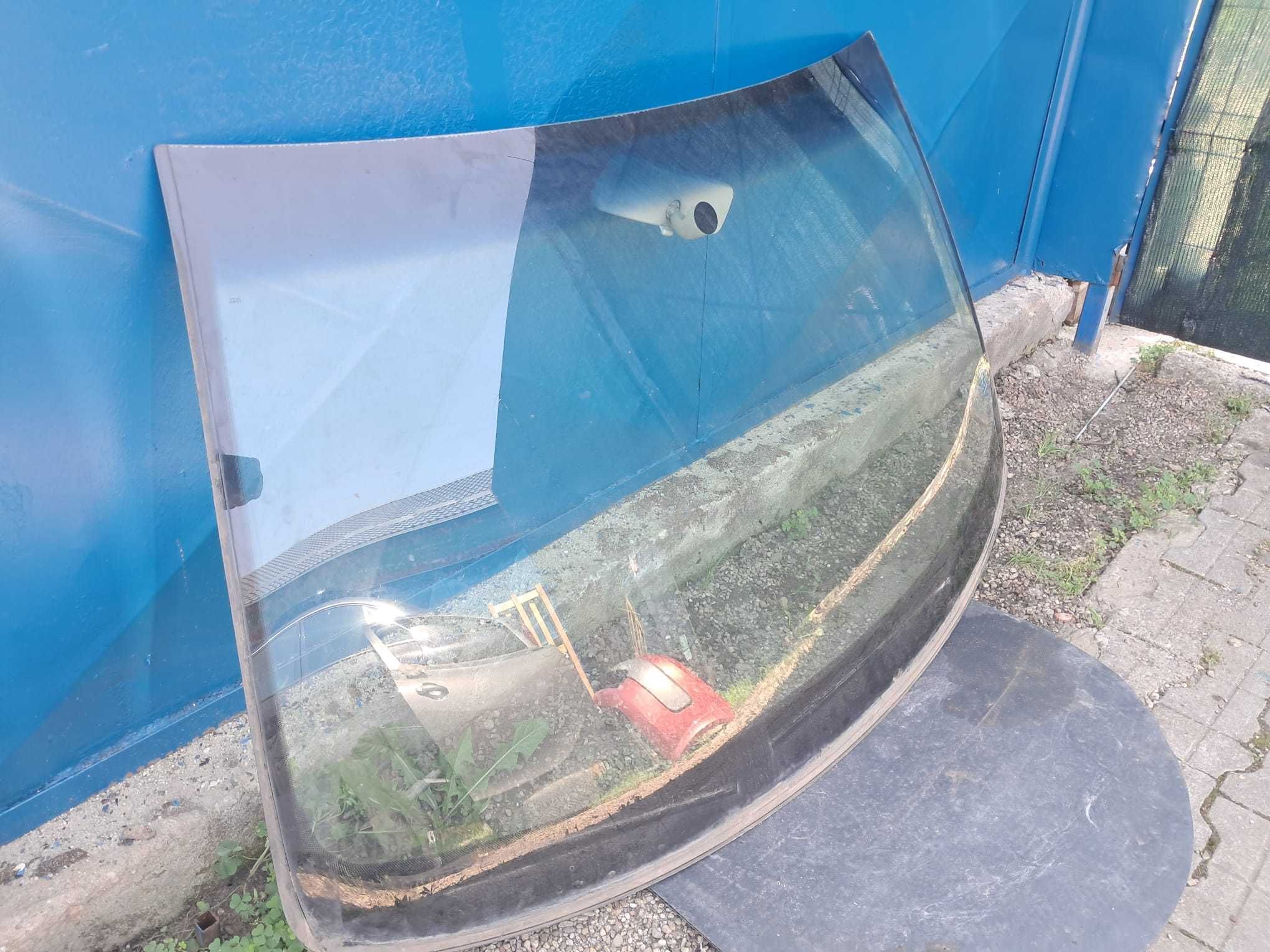 Vw Bora capota motor, parbriz original, din dezmembrari