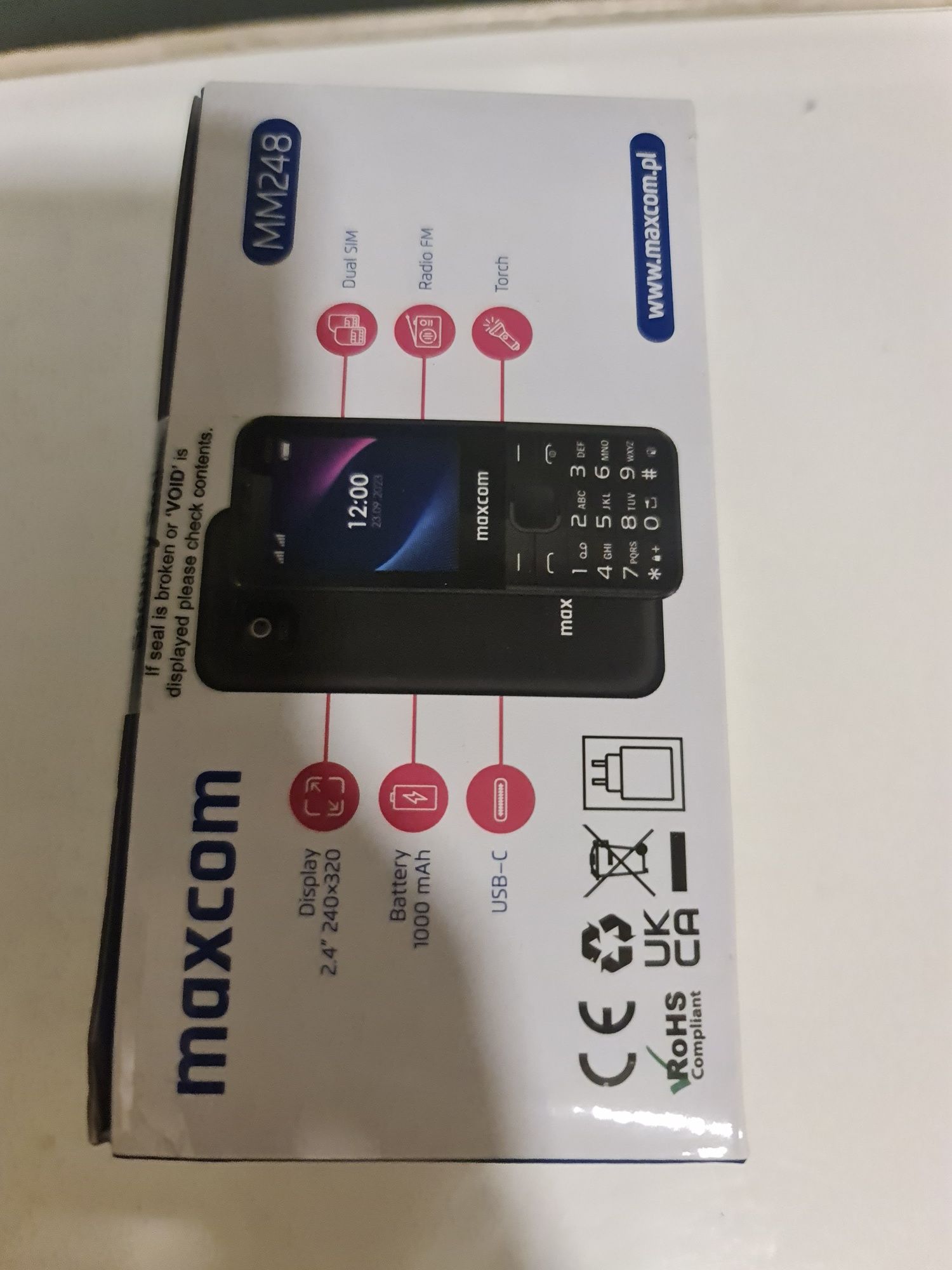 Telefon maxcom nou