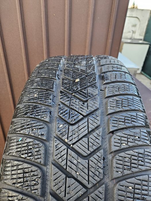 Anvelope iarna 245 50 20 Pirelli