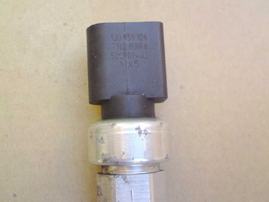 Presostat AC / Clima Vw_Passat 1J0959126 / 1J0 959 126