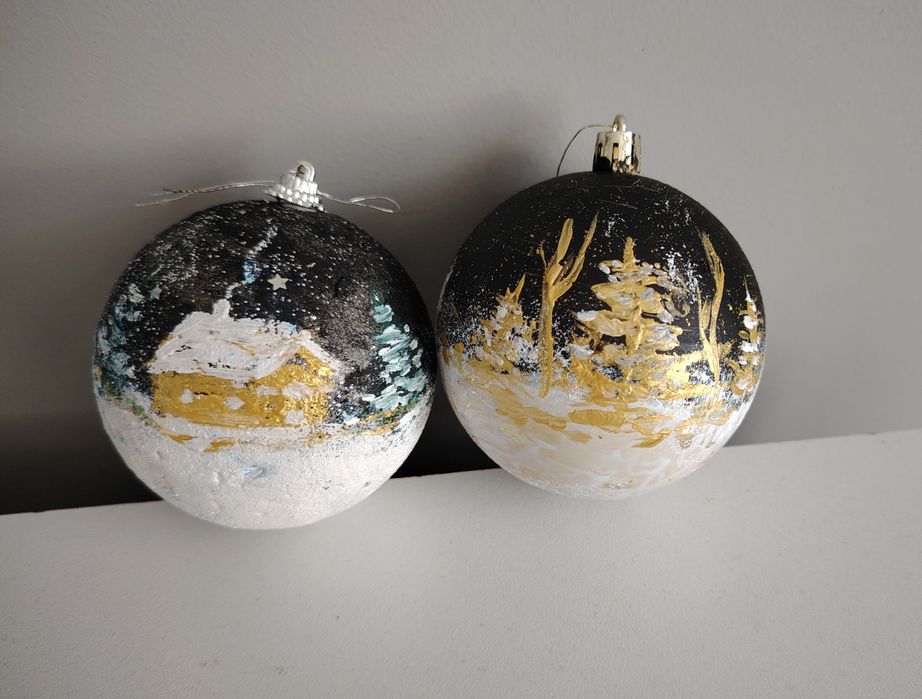 Рисувани коледни топки