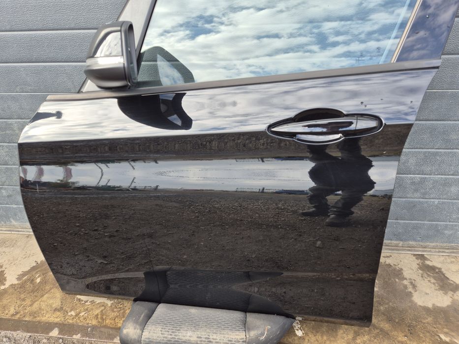 Usa stanga fata bmw f45 facelift 2018 cod culoare 668 negru an 2019