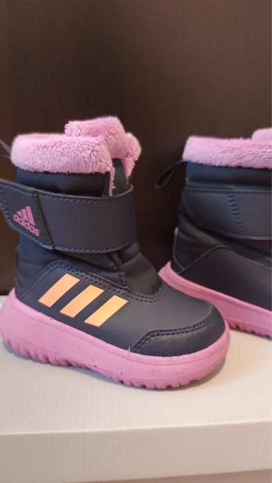 Cizme Adidas marimea 20 pentru bebelusi