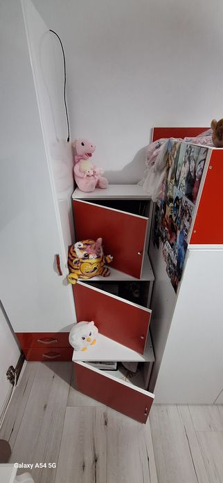 Pat suprapus cu scări si dulap(urgent)