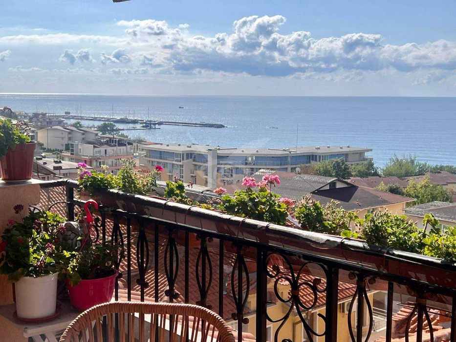 Тристаен апартамент в Свети Влас 69175