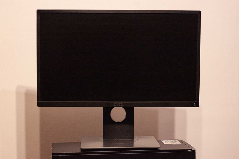 Calculator gaming cu monitor