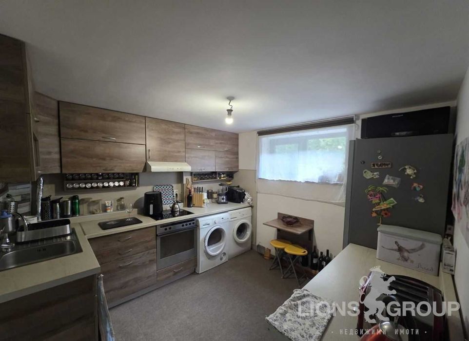 Продава се Къща в Варна, Изгрев - 261 кв.м за 3828 €/кв.м - Снимка #18