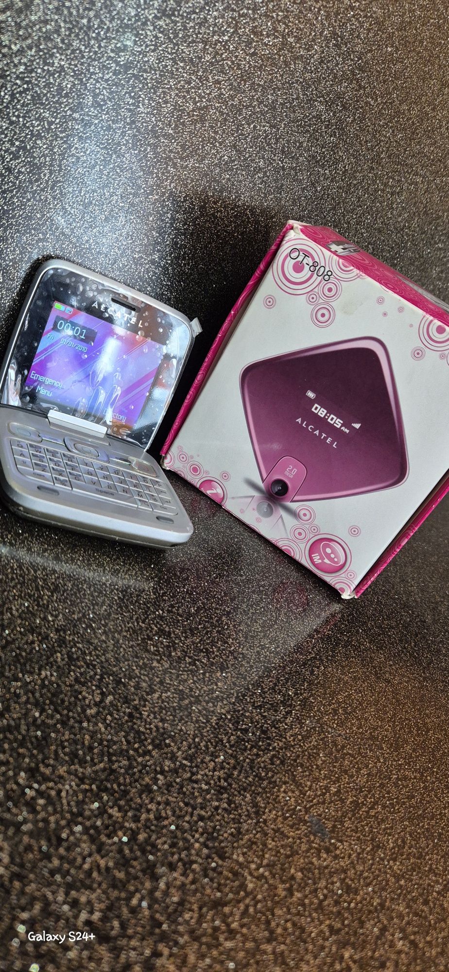 Телефон Alcatel OT-808