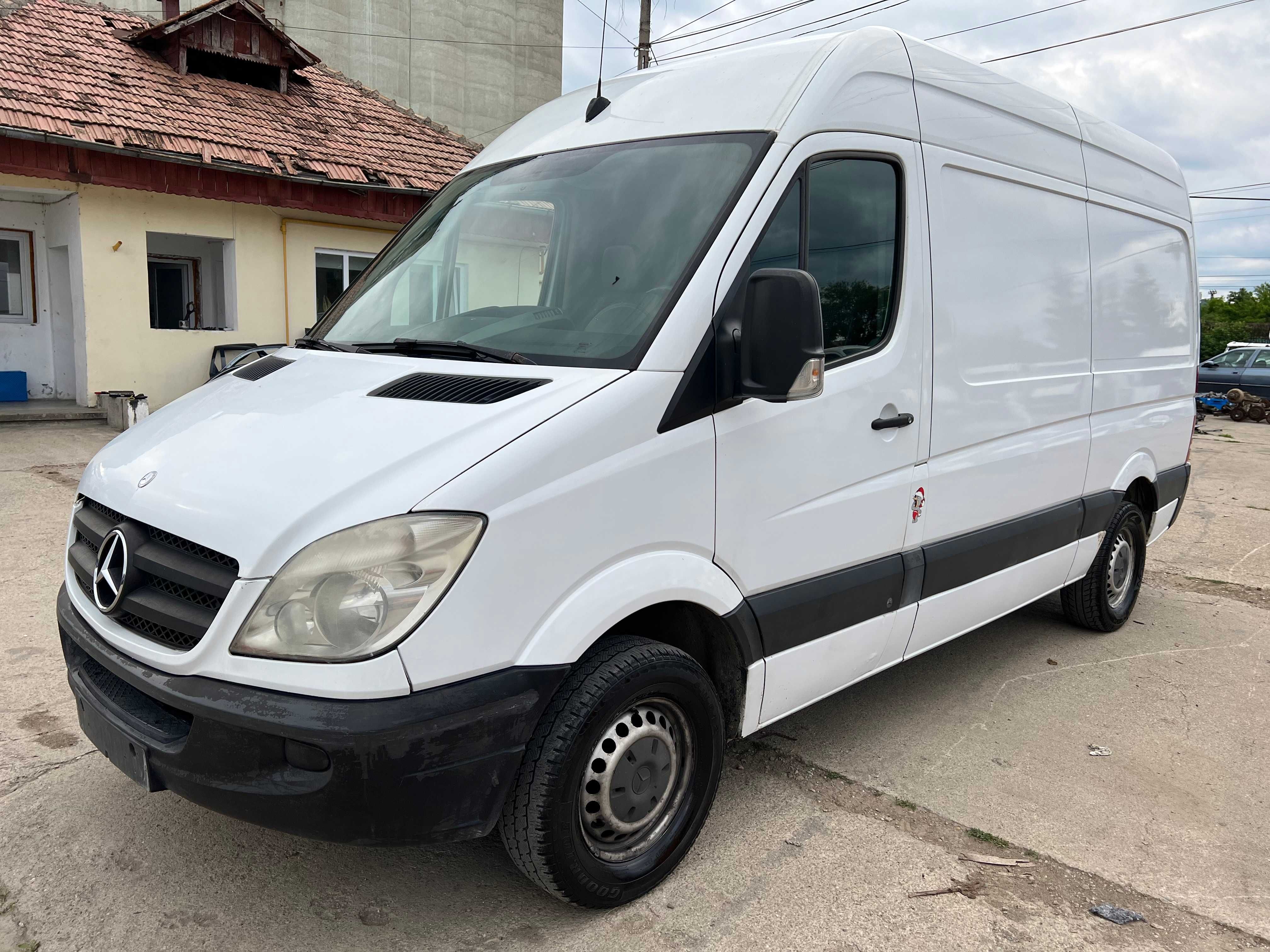 Usa Oglinda Prag Stalp Parbriz Mercedes SPRINTER 209,211,215 Cdi EURO4