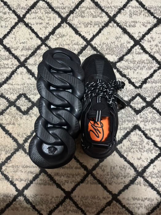 Versace Chain Reaction