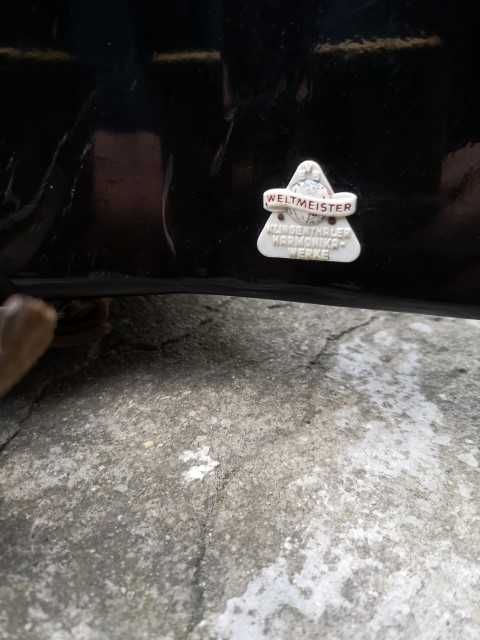 Продавам акордеон