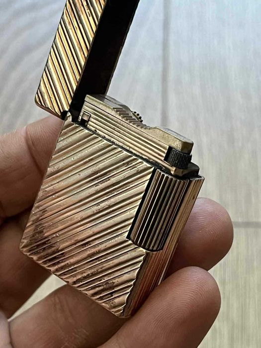 Bricheta ST Dupont Paris produs 100% originala, perfect functionala