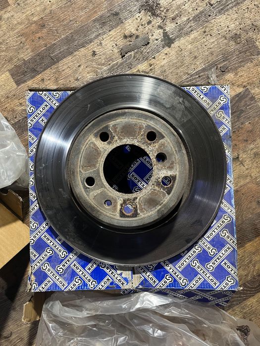 задние тормозные диски бмв Е38 730