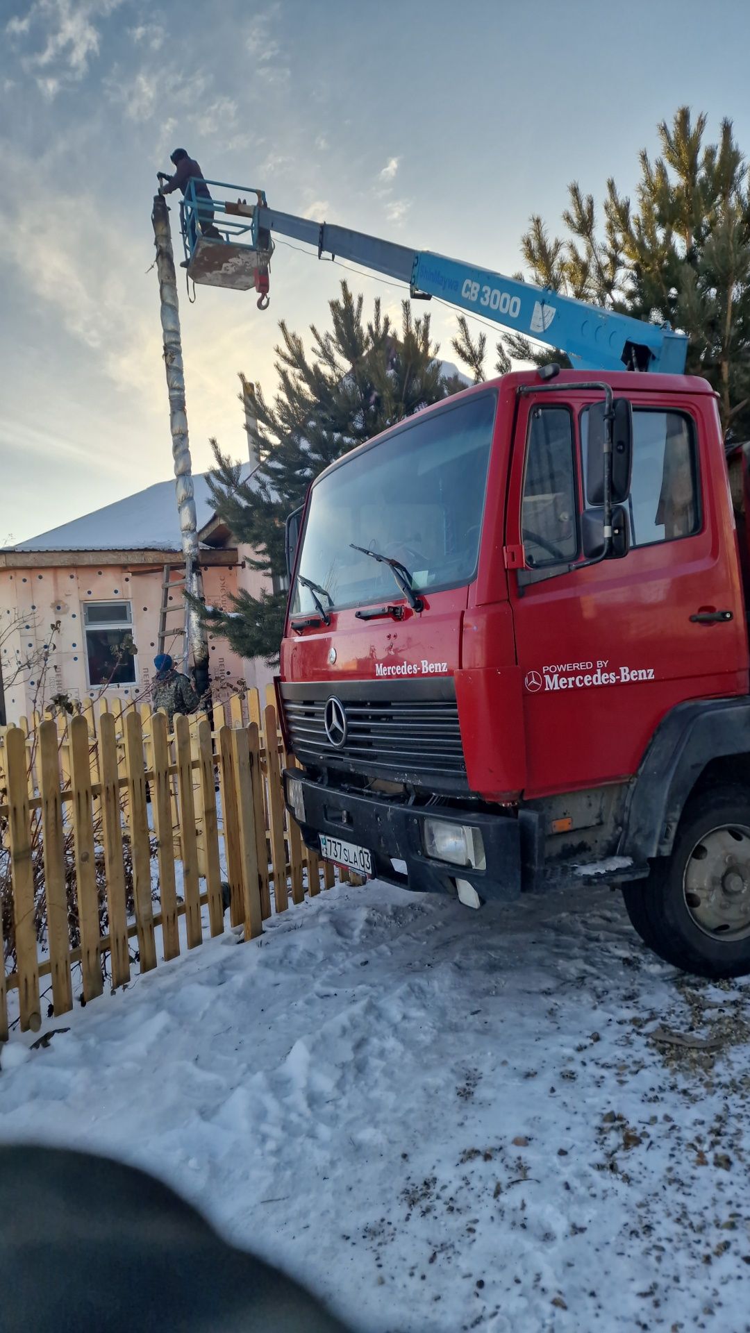 Услуги манипулятора. Эвакуатор. Кран. Автовышка. Воровайка.