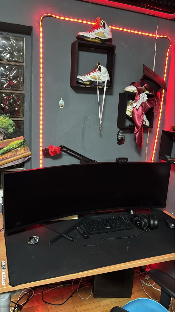 Samsung Monitor NOU! Curbat 4k 144hz