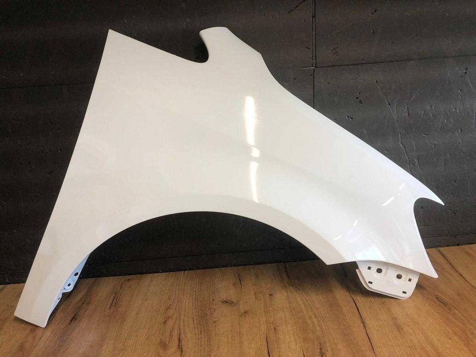 Aripa Fata Dreapta VW Touran 2007-2010 (LB9A (Alb))