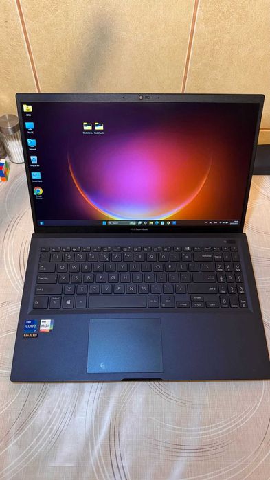Laptop Asus Expertbook core I7, 24 gb ram, 512 ssd M.2