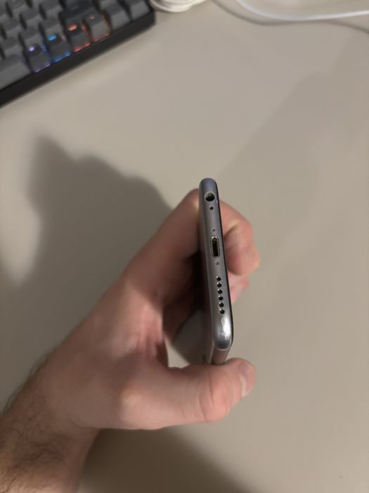 iPhone 6s 16gb space gray