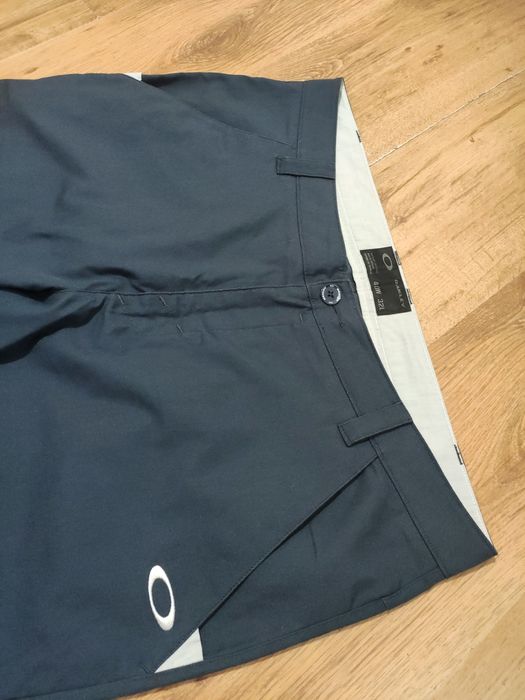 Pantaloni Oakley mărimea 40x32