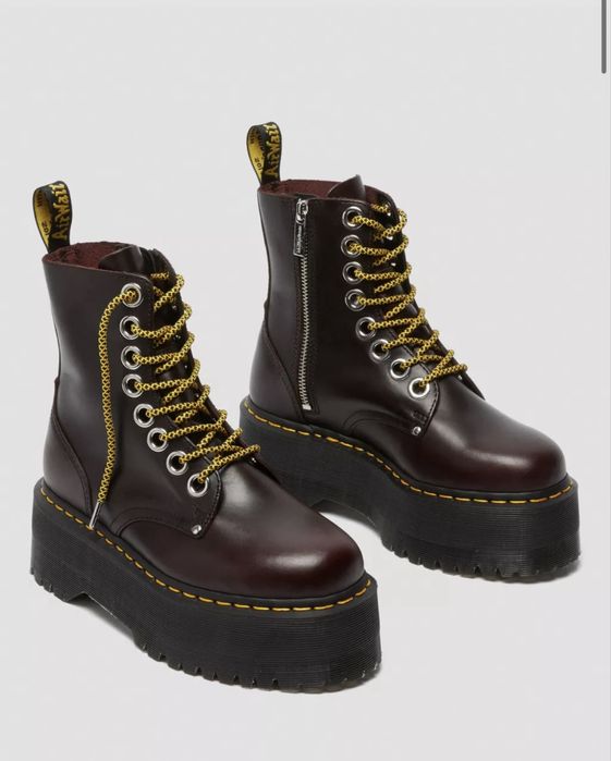 Обувки DR. MARTENS - Jadon Max