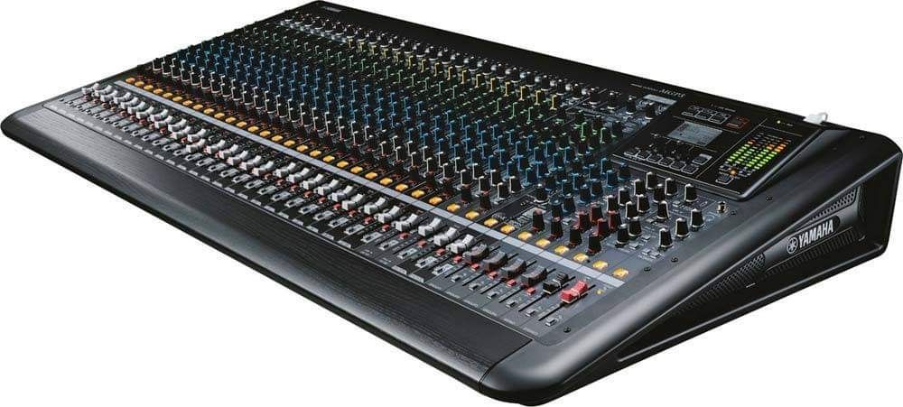 Yamaha mgp24x mixer