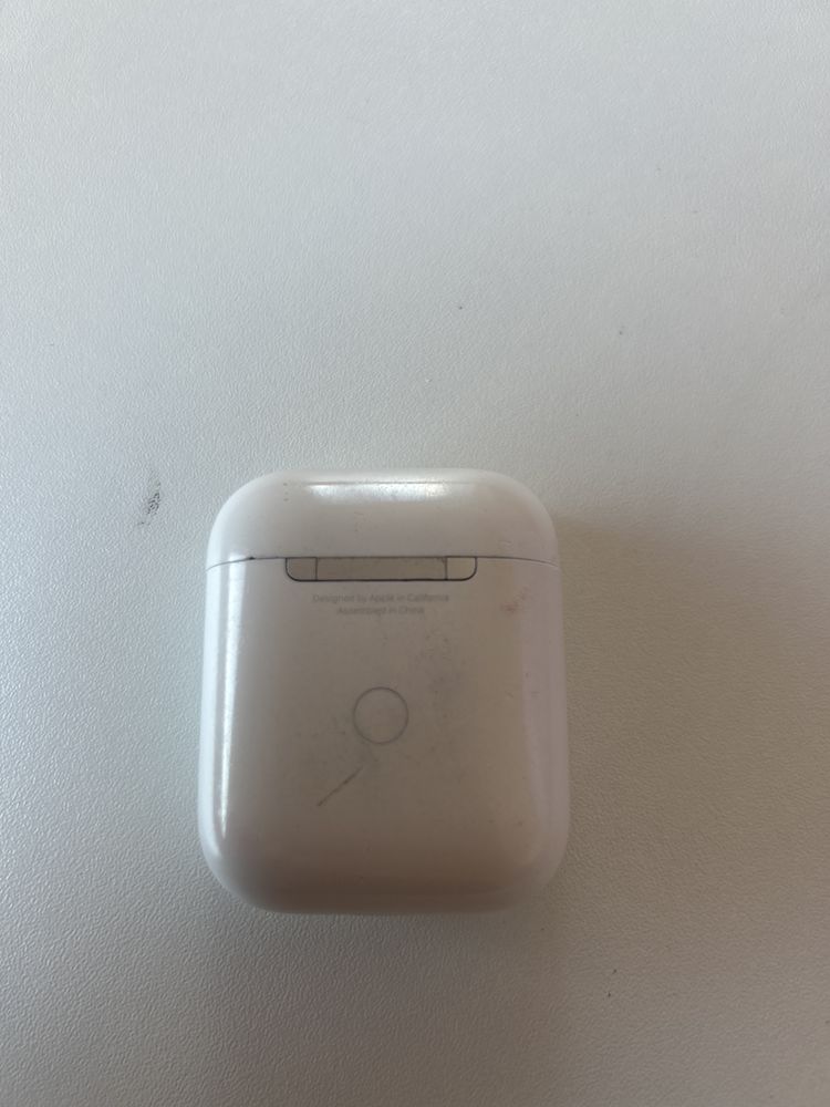 Продам airpods 2