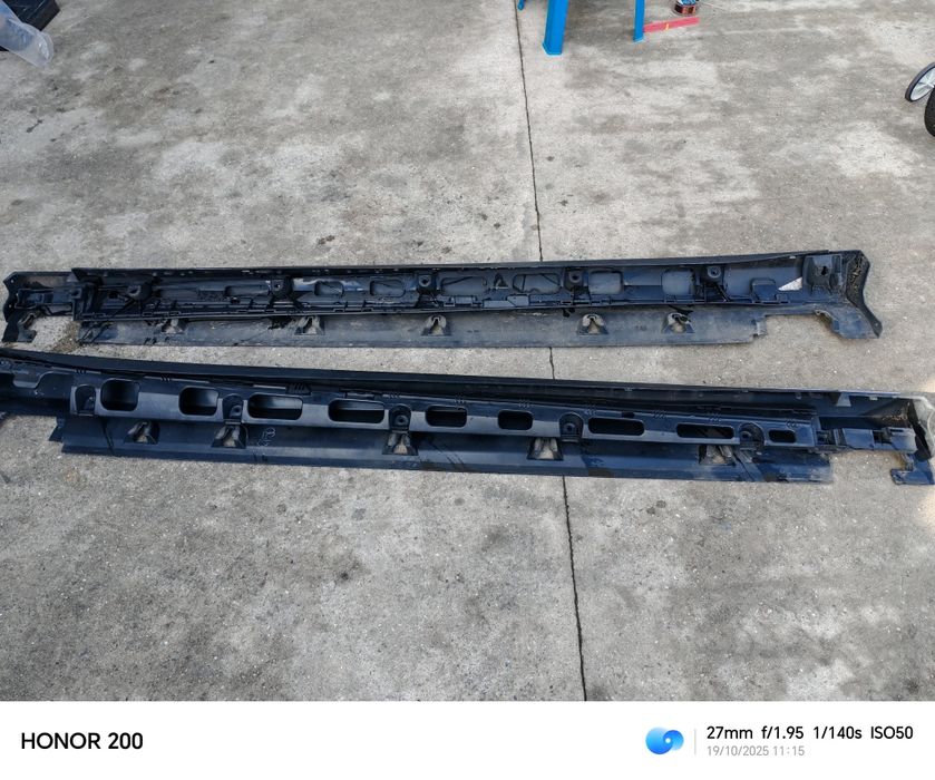 MERCEDES GLS 2018 година, фар, решетка, предна броня.