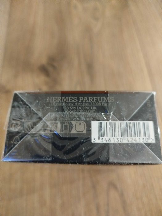 Продавам оригинален мъжки парфюм HERMES TERRE D'HERMES EDP
