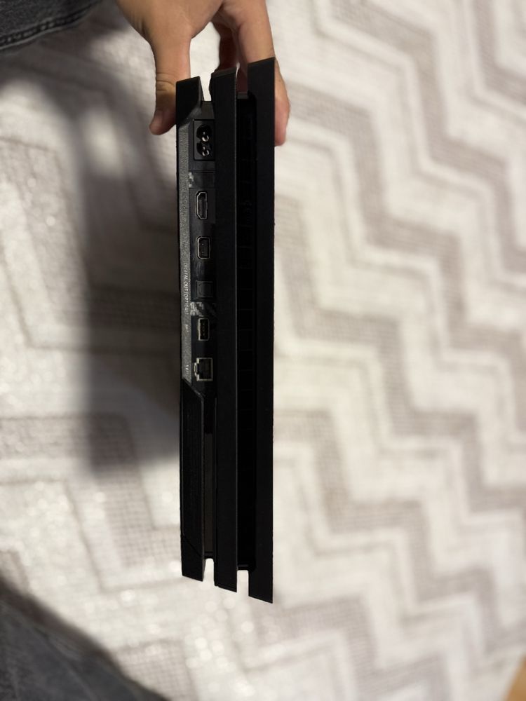Playstation 4 PRO 1ТB