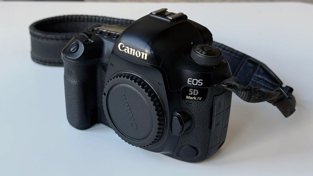 camera foto Canon 5D Mark IV