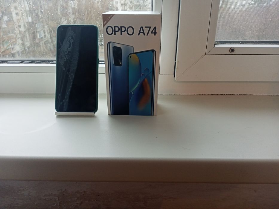 Тилефон орро а74.память 128.