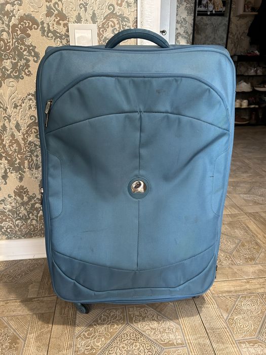 Чемодан на колесах