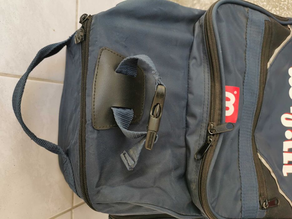 Vand rucsac tenis Wilson Classic, ca nou, 220 lei!