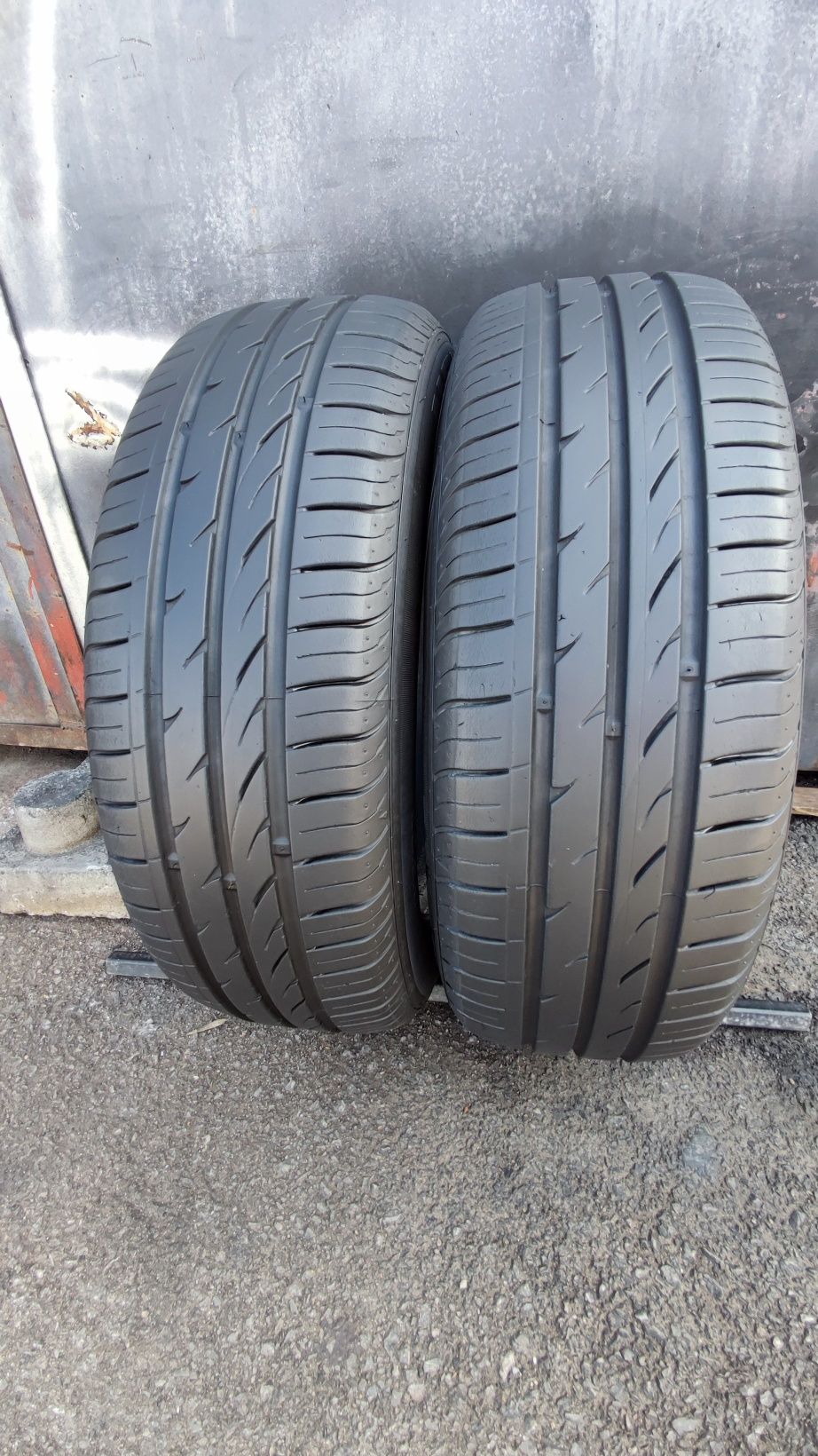 2бр. летни гуми 185/65/15 Nexen N'Blue HD 
dot22
6.8mm
Много добро със