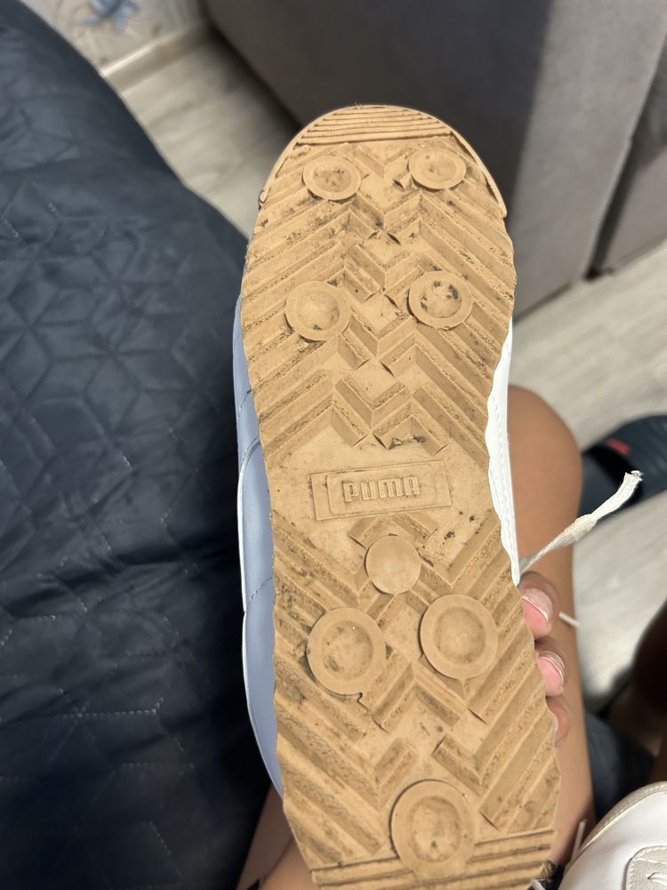 Чисто нови обувки Puma roma Номер:40