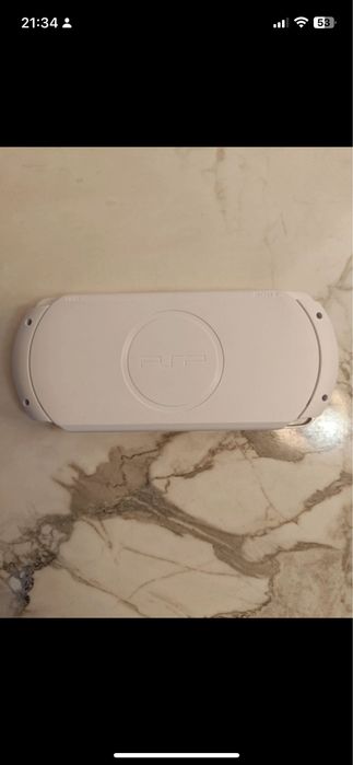 White PSP Street E1004