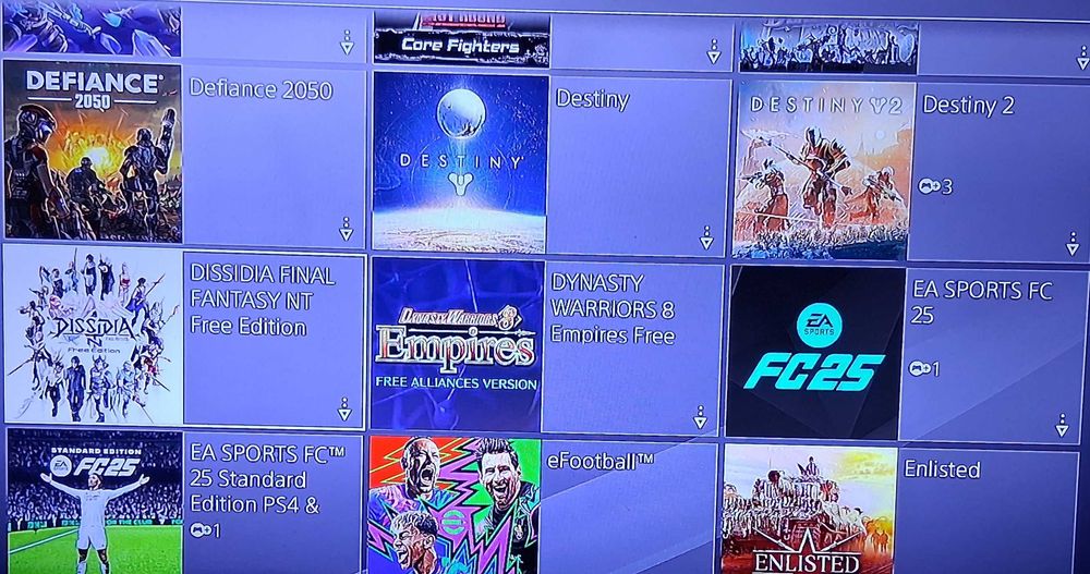 Продавам PS4 500GB + акаунт с 81 игри 400 лв.