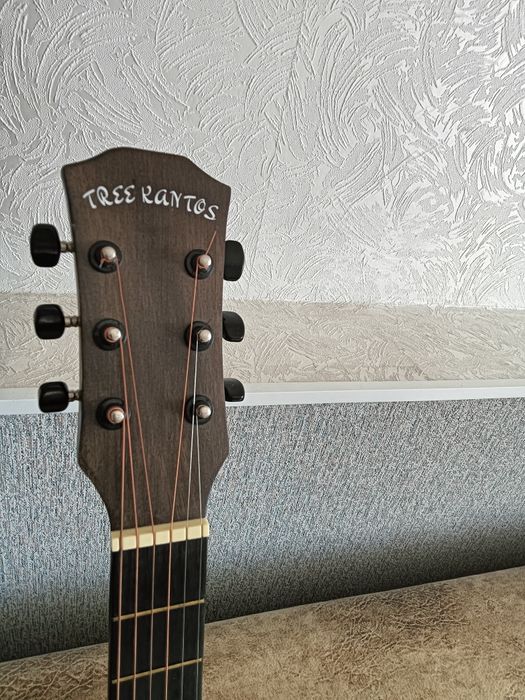 Гитара 6 струнная