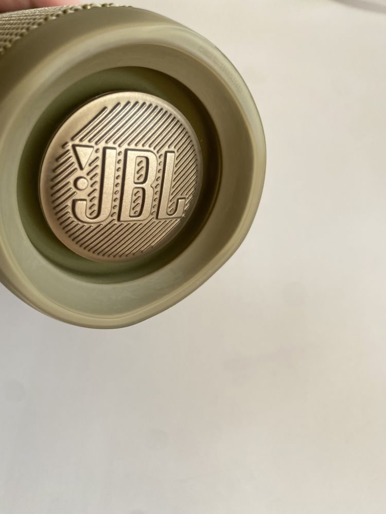 Оригинал колонка jbl fleep5