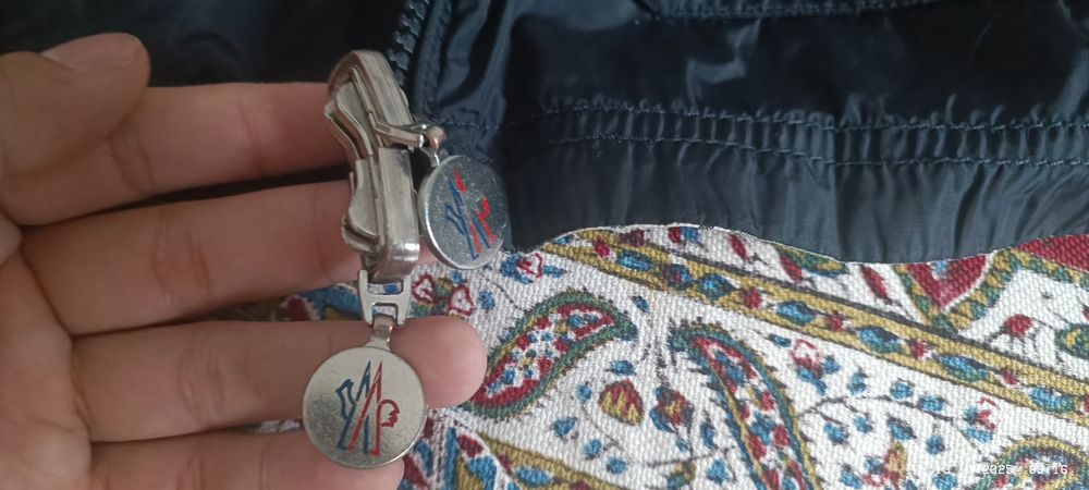 Куртка Moncler с шатландской клеткой, Монклер